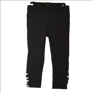 Athleta size small black workout pants. Nice looped details. So pretty for gym.
